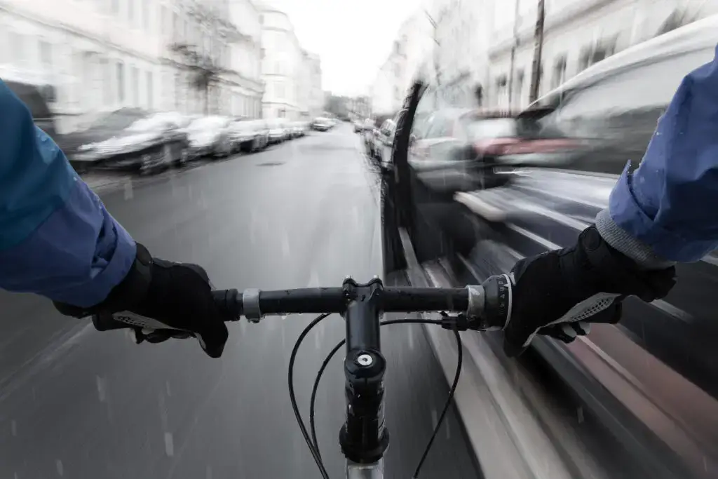 Car-dooring -- Cyclist on a collision course with car door